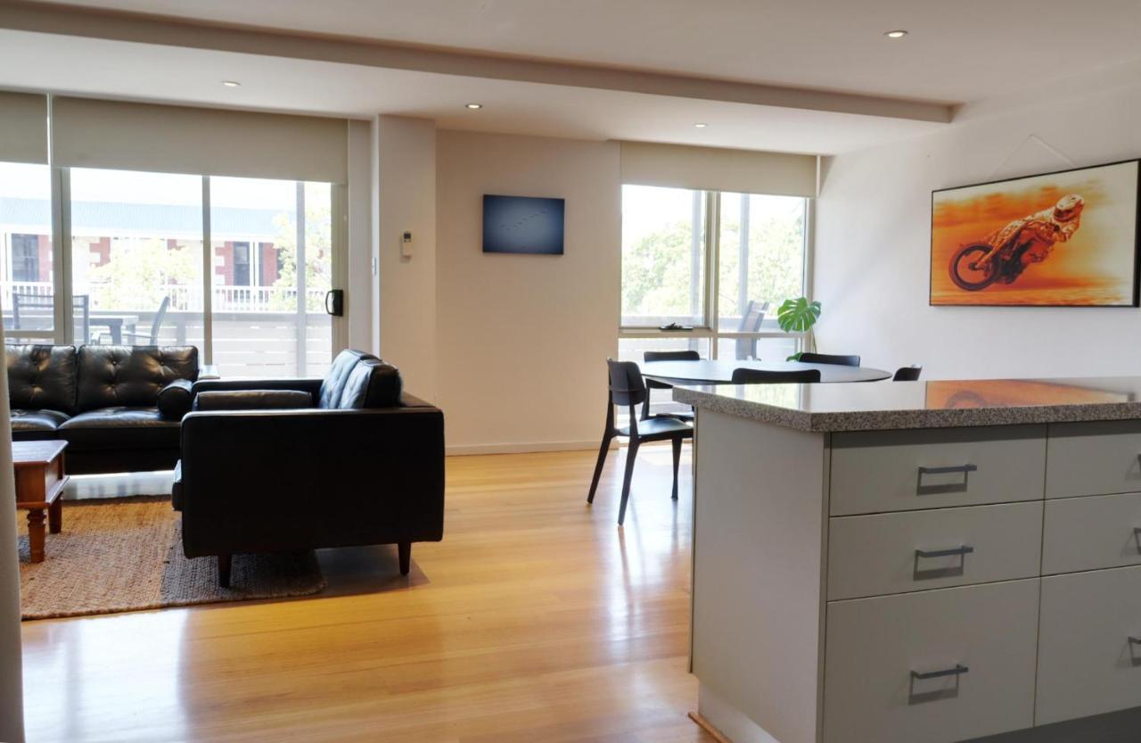 Fiveways Balcony, King Bed, Chef'S Kitchen Fremantle Exterior foto